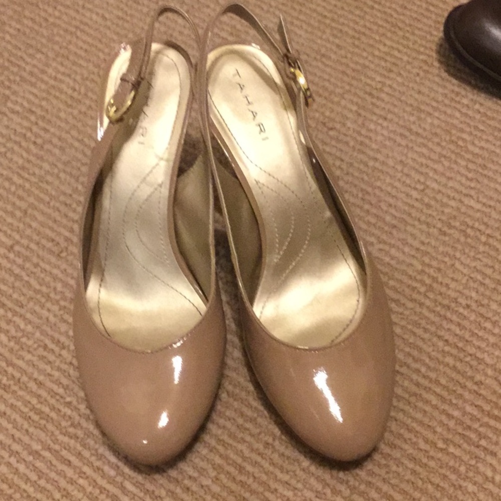 Platform closed toe ,sling back heels.